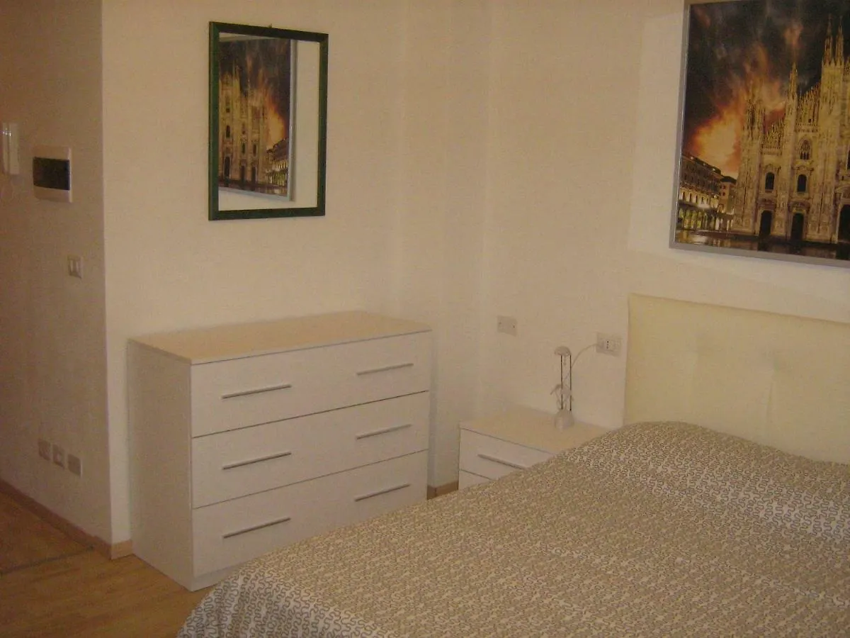 Апартаменты Flat In Milan 1 Италия