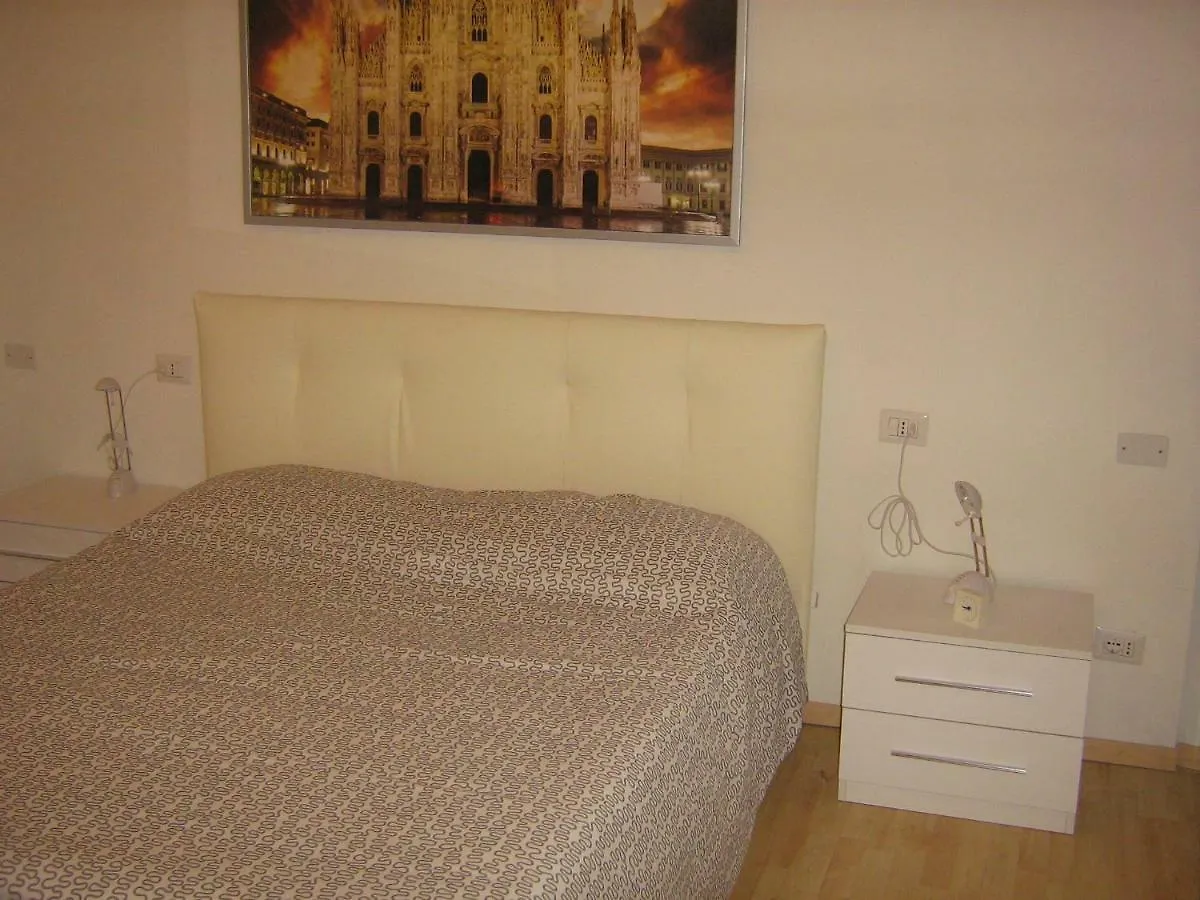 Апартаменты Flat In Milan 1